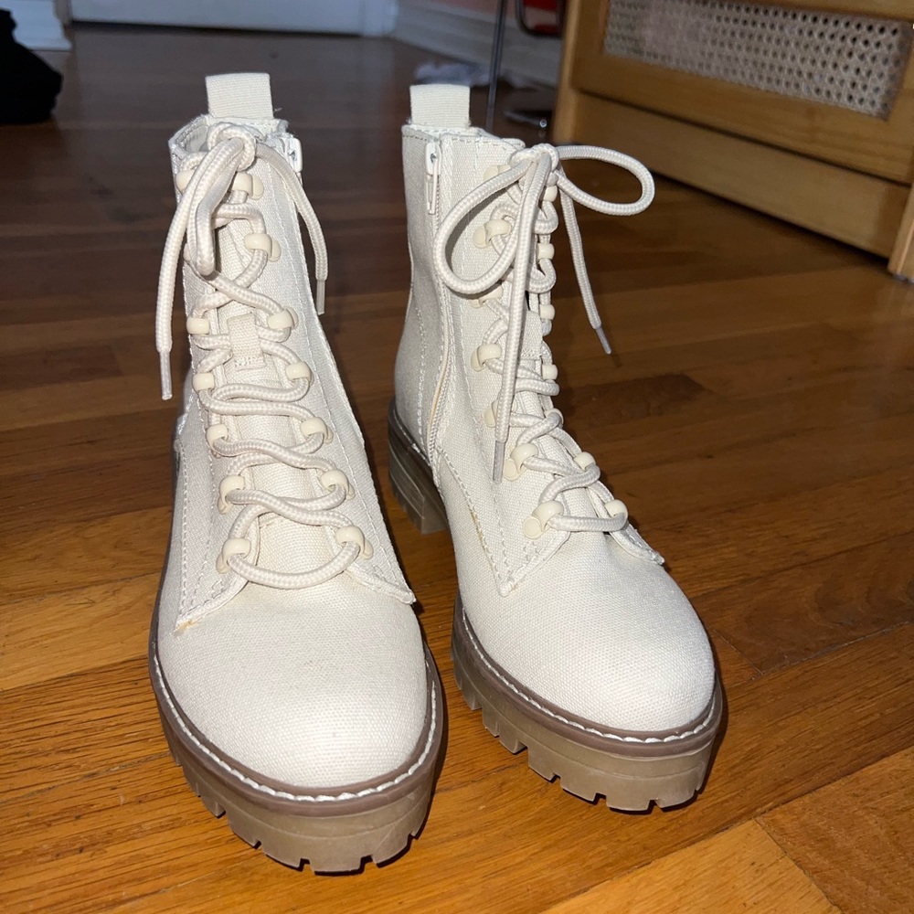 Cream Boots Size 7, Target: Universal Threads - image 1